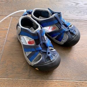 Toddler shoes